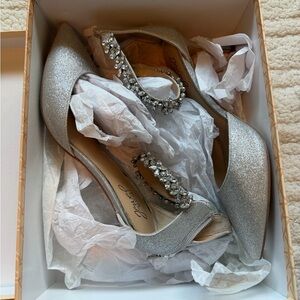 Jewel Badgley Mischka Raleigh Crystal Embellished Silver Heels